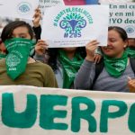 Piden protección para funcionaria destituida por edil capitalino; reprograman charla contra aborto legal