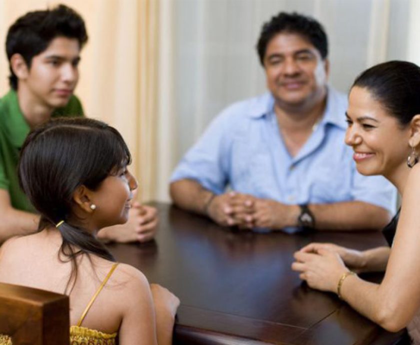 comunicacion-entre-padres-e-hijos-adolescentes